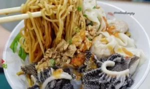 Rekomendasi Makan Enak di Bandung, Wajib Kamu Coba Sekarang Juga! Rekomendasi Makan Enak di Bandung, Wajib Kamu Coba Sekarang Juga!