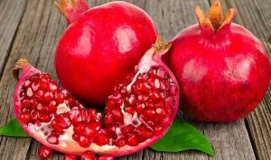 Buah Delima sebagai salah satu obat alami prostat. (pixabay)