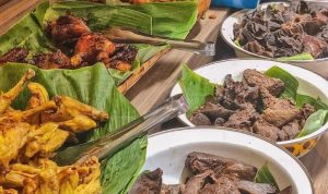 Rekomendasi 5 Resto Sunda Terenak Di Bandung, Puluhan Menu Nyunda Tersaji Lengkap Rekomendasi resto Sunda terenak di Bnadung