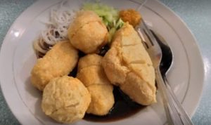 5 Pempek Terenak di Bandung, Cukonya Kental Aroma Ikannya Segar Rekomendasi pempek enak di bandung