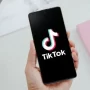 istilah viral tiktok center back