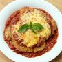 Menu Italia! Resep Chicken Parmesan Gurih dan Wangi