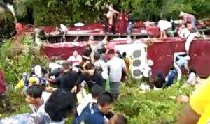 Pengakuan Sopir Bus yang Kecelakaan di Guci Tegal, Posisi Parkir di Turunan Pengakuan sopir bus yang mengalami kecelakaan di kawasan wisata Guci, Tegal. (tangkapan layar instagram)