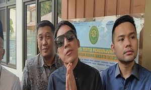 Desta menghadiri sidang perdana gugatan cerainya dengan Natasha Rizki-Instagram-
