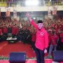 Calon presiden, Ganjar Pranowo hadir dalam kegiatan rapat konsolidasi PDI Perjuangan Jawa Barat, di Gor Sport Center Arcamanik, Minggu 14 Mei 2023.