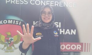 Bacaleg dari Partai Nasdem Santi. Foto Sandika Fadilah/Jabarekspres.com.