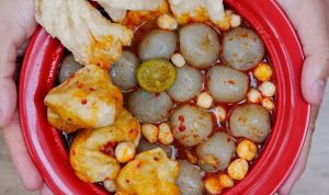 Bakso Aci Enak Rekomendasi Tasyi Athasyia, Bakso Aci Bensu Pedes Nampol Level 15/ Instagram @bensubakso