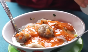 Bakso Bening Enak di Jakarta Selatan/ Tangkap Layar YouTube Shanty Denny