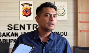 Bawaslu) Kabupaten Bandung mengingatkan kepada Kepala Desa (Kades) yang ingin mencalonkan diri menjadi anggota legislatif