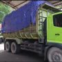 Cerita pilu dialami oleh salah satu sopir truk pengangkut sampah yang bertugas di Uniy Pelayanan Teknis (UPT) Kabupaten Bandung Barat.