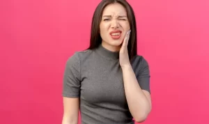 Ini 5 Cara Untuk Meredakan Sakit Gigi, Catat Ya!