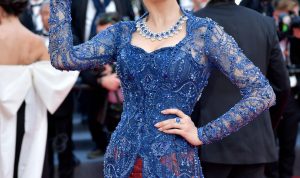 Pesona Memukau Raline Shah Kenakan Kebaya Biru di Cannes Film Festival 2023
