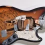 Gitar rongsok milik Kurt Cobain, personel Nirvana terjual hampir Rp9 miliar dalam acara pelelangan di New York, AS. ANTARA/REUTERS/Erik Pendzich.
