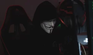 Ilustrasi. Hacker Bjorka membantah tudingan yang mengklaim bahwa dirinya terlibat dalam dugaan kasus kebocoran data institusi Polri. Pexels/Tima Miroshnichenko.