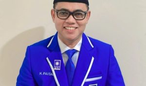 Haji Faisal tanggapi soal dugaan video asusila mirip kekasih Fadly Faisal, Rebecca Klopper di tengah pencalonanya sebagai bacaleg PAN. Instagram/@opah_faisal.