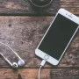 Hati-hati Meledak! Tips Mengisi Daya Baterai Smartphone dengan Benar