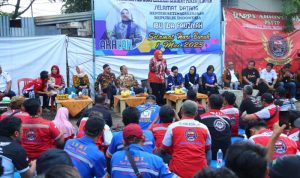 Dirjen Pembinaan Hubungan Industrial dan Jaminan Sosial, Kemnaker Indah Anggoro Putri menghadiri forum dialog Lintas Komunitas Pengemudi Indonesia Tanjung Priok dan Konfederasi Serikat Pekerja BUMN di Jakarta, Senin (1/5/2023). (ANTARA/HO-Kemnaker)