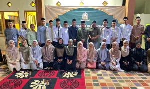 Ikatan Mahasiswa Pondok Pesantren Al-hikamussalafiyyah (IKMAPPAS) zona Bandung menggelar Silaturahim.
