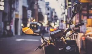 Kenali yuk! Ciri-ciri Aki Sepeda Motor yang Sudah Lemah Kenali yuk! Ciri-ciri Aki Sepeda Motor yang Sudah Lemah