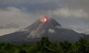 Mount Merapi Launched Incandescent Lava 15 Times