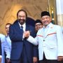 Johnny Plate (kiri) mendampingi Ketua Umum Partai Nasdem Surya Paloh saat menggelar pertemuan dengan Partai Keadilan Sejahtera (PKS) di Nasdem Tower, Jakarta, Rabu 11 Juni 2022. (DOK/PKS.ID)