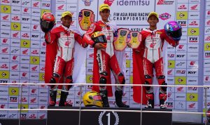 Pebalap Astra Honda Kembali Kuasai Podium, Indonesia Raya Berkumandang di Balapan Asia Pebalap Astra Honda Kembali Kuasai Podium, Indonesia Raya Berkumandang di Balapan Asia