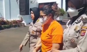Pelaku penipu study tour yang digelar SMA 21 Kota Bandung akhirnya berhasil ditangkap oleh jajaran Polrestabes setelah bawa kabur uang siswa