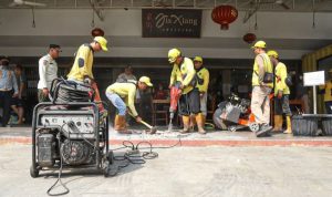 protes pembongkaran ruko pluit