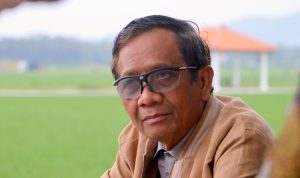 Sebut LGBT Tidak Dilarang dalam KUHP, Ini Penjelasan Mahfud MD!