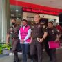 Staf khusus Menteri Sekretariat Negara Faldo Maldini pastikan pemerintah serahkan tugas Menkominfo Jhonny G Plate ke Pelaksana Tugas (Plt). PMJ News.