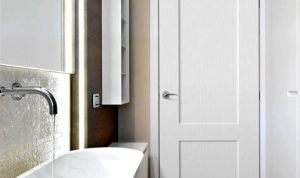 lebar pintu kamar mandi