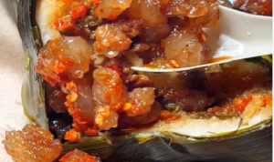 Bacang Braga, salah satu kuliner Bandung yang viral di TikTok.