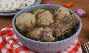 Rekomendasi Bakso Iga Bandung Paling Lezat dan Gurih!