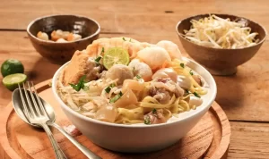 Rekomendasi Mie Kocok Bandung Paling Enak, Wajib Coba!