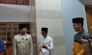 UU Ruzhanul Ulum, Datangi Korban Kasus Peludahan yang Dilakukan WNA kepada Petugas Masjid Al Muhajir