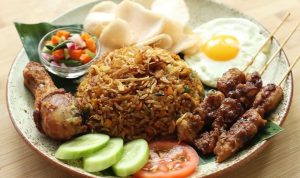 Mewah, Praktis! Resep Nasi Goreng Kampung ala Hotel Resep Nasi Goreng Kecap, Hidangan Favorit Semua Keluarga