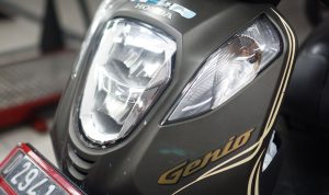 Cara mengatur ketinggian Lampu Sepeda Motor.