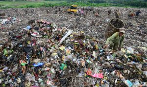 TPA Galuga Kabupaten Bogor Overload, DLH akan Bangun TPAS Zonasi Suasana di TPAS Galuga, Kabupaten Bogor. Foto Sandika Fadilah/Jabar Ekspres