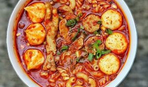 20 Resep Seblak Kekinian Praktis dengan Bumbu Endul!