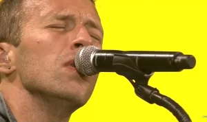 Makna Lagu ‘Yellow’ karya Coldplay, Ada Sesuatu yang Aneh, Coba Perhatikan Ini!