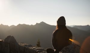 Apa Itu Mindfulness? Menjelajahi Kehadiran dan Ketenangan dalam Hidup Apa Itu Mindfulness? Menjelajahi Kehadiran dan Ketenangan dalam Hidup