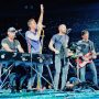 Coldplay dan Peran Musik dalam Membangun Kesadaran Sosial peran musik coldplay