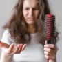 Cara Mengatasi Rambut Rontok dengan Alami, Tanpa Bahan Kimia!