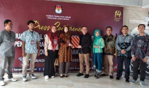 Usung Isu Kekerasan Anak, Artis Jihan Fahira Daftar Bacalon DPD. Ini Pesan Sang Suami Primus Yustisio