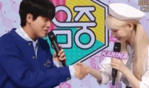 Bikin Gemas! Lee Mujin Gugup saat Diajak Salaman oleh Karina aespa