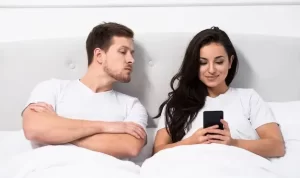 Cara Mengetahui Pasangan Sekingkuh Atau Tidak