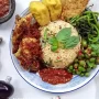5 Rekomendasi Nasi Tutug Oncom Lezat di Bandung, Kuliner Daerah Menggugah Lidah!