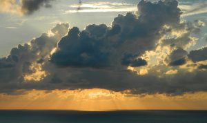 Prakiraan Cuaca Bandung Hari Ini, Senin (15/5): Sore - Hujan