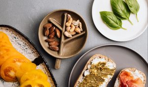 25 Camilan Sehat, Praktis, dan Pastinya Mengenyangkan