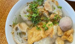 Bingung Cari Bakso Enak di Bandung? Ini Rekomendasinya! Bingung Cari Bakso Enak di Bandung? Ini Rekomendasinya!